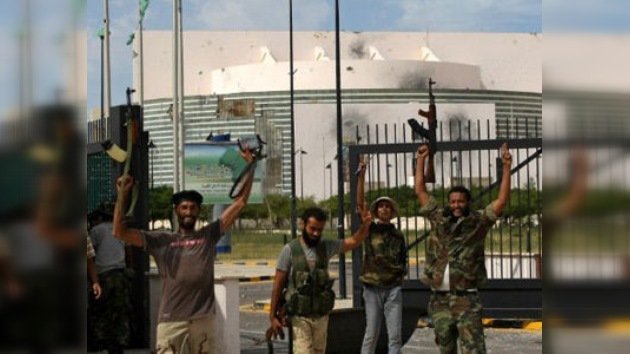 Sede de la Unión Africana, destruida en combates por el control de Sirte