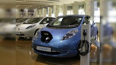 En los EE. UU. Nissan entregó el primer coche eléctrico LEAF