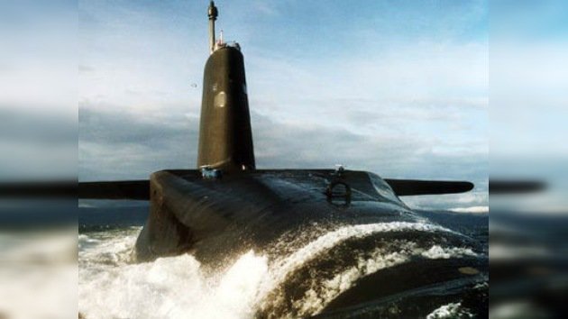 Reino Unido por error publica en internet datos secretos de submarinos atómicos
