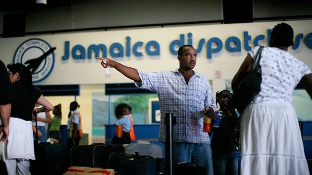 Jamaica prohíbe la entrada de personas que hayan visitado países afectados con ébola