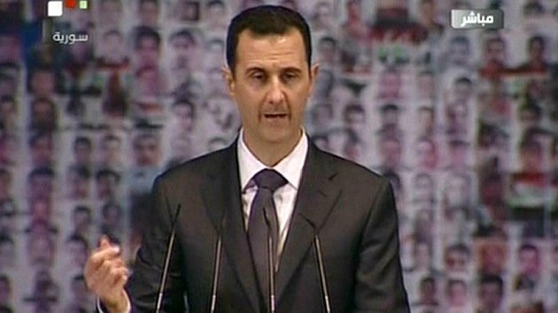 Al Assad promete una nueva Constitución y un referéndum en Siria