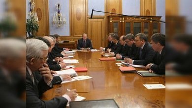 El premier ruso destacó las prioridades del Ejército nacional