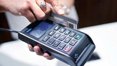 Un banco ruso emite nuevas tarjetas utilizando un sistema de pagos doméstico