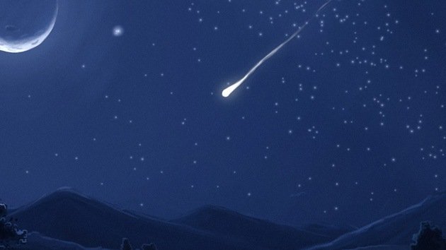 Internautas reportan paso de un objeto brillante en el cielo de la región de Moscú
