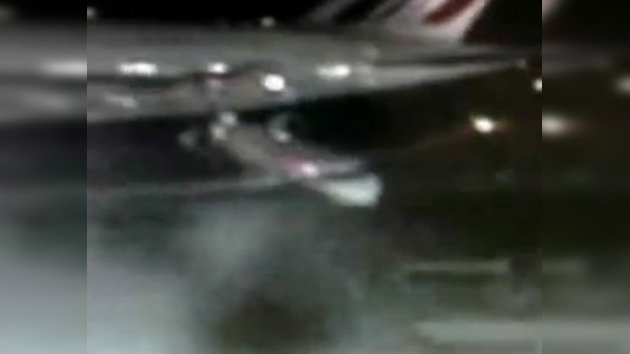 Un Airbus choca con otra nave más pequeña en el aeropuerto JFK de Nueva York