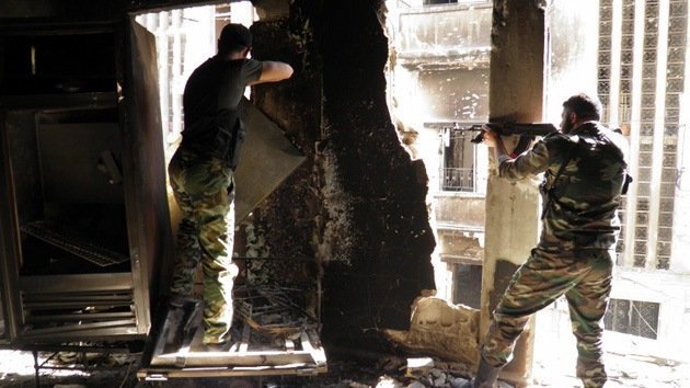 Rebeldes sirios toman el control de una base aérea con misiles en Homs