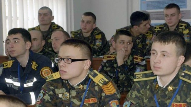 Kiev reúne a cadetes en Lvov y los envía a reprimir las protestas a Donetsk
