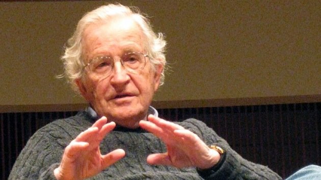 Chomsky: EE.UU. es un ejemplo de una sociedad de "enorme exterminio"