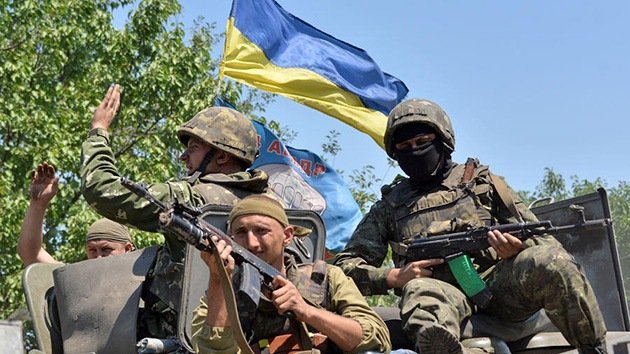 "Tengo ganas de dispararte": Un periodista de Bloomberg cuenta su cautiverio en Ucrania