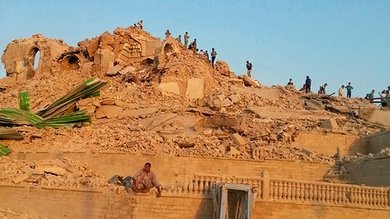 Video: Estado Islámico convierte en polvo importante santuario iraquí ante una multitud