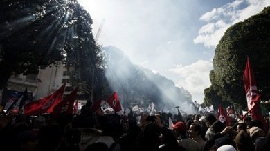 Fotos: Decenas de miles de islamistas se manifiestan en Túnez