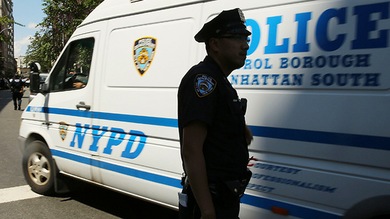 Video: Brutalidad policial en EE.UU. casi asfixia a asmática al ser detenida por error