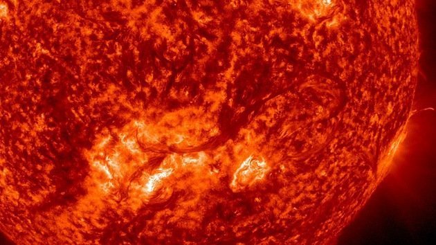 Video: La NASA muestra un ‘latigazo’ solar