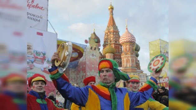 Rusia celebra una semana de Máslenitsa, la fiesta de la primavera