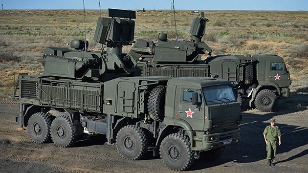 Rusia y Egipto firman un contrato de suministro de sistemas de defensa antiaérea