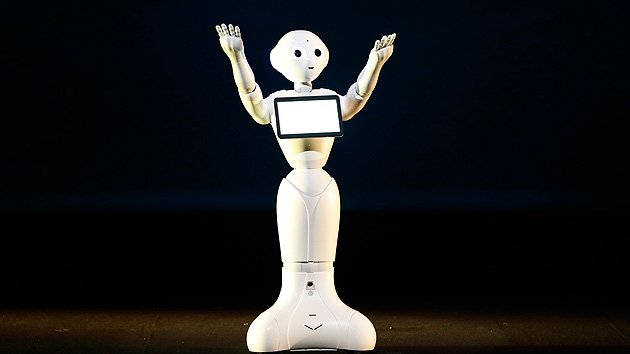 Conozcan A Pepper El Primer Robot Con Emociones Y Corazón Rt 8357