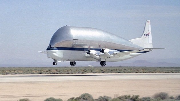 Fotos: El abombado avión de transporte de la NASA donde caben naves espaciales