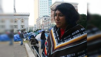 Hispanos e 'indignados', hombro con hombro contra el desempleo