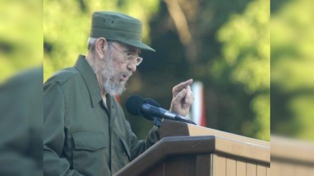 Fidel Castro intervino ante estudiantes