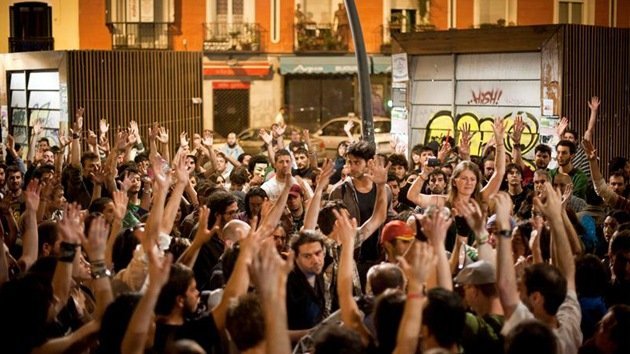 Los 'indignados' de España se plantean presentarse a las elecciones