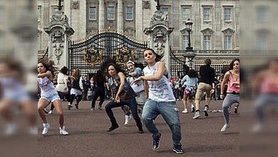 Más de 100 jóvenes organizaron "flashmob" en Londres en honor de la reciente boda real
