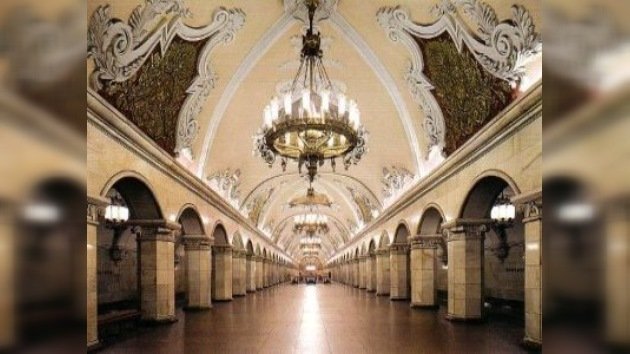 Inauguran 3 nuevas estaciones de metro en Moscú