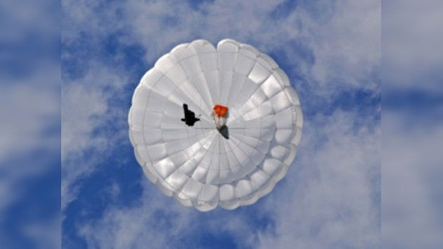 Hace 62 años fue realizado el primer salto con paracaídas al Polo Norte