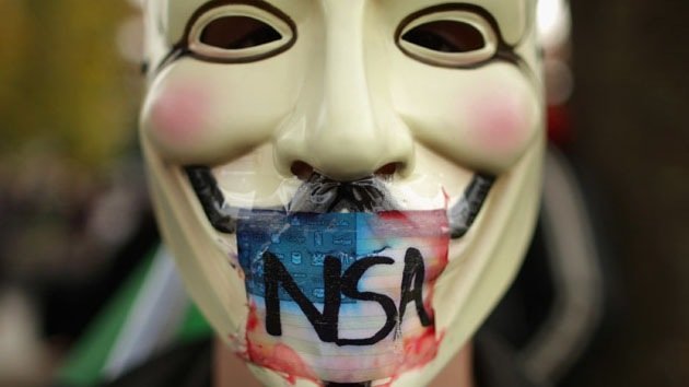 Dos facciones de Anonymous amenazan con emprender una ciberguerra entre sí