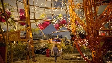 Video: un tornado arrasa un parque de atracciones en España y deja 35 heridos