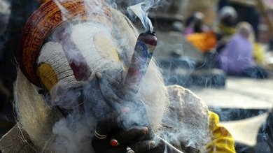 La marihuana purifica en la noche de Shiva