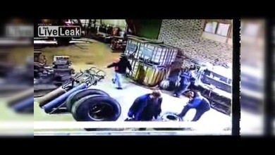 Rusia: Cámara capta el momento de una grave explosión en un taller