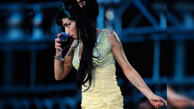Promotor del concierto de Winehouse en Moscú: "salió a escena arrastrándose como un zombi"