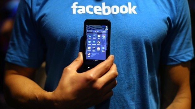 Británico gana 20.000 dólares por descubrir cómo robar cuentas a usuarios de Facebook