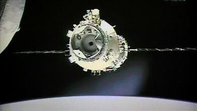 Video: La nave espacial china se acopla a su módulo orbital