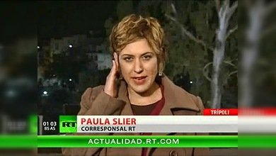 Ráfaga oída mientras corresponsal de RT informa en directo desde Libia