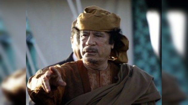La mujer y una hija de Gaddafi podrían haber huido a Túnez 