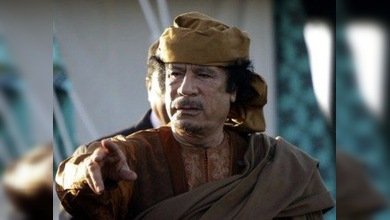 La mujer y una hija de Gaddafi podrían haber huido a Túnez