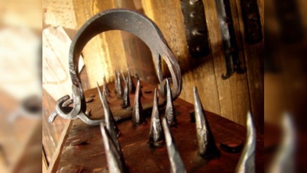 Un suplicio de museo: Moscú expone una colección de objetos de tortura