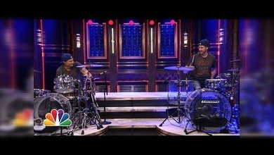 El 'duelo de bateristas' definitivo entre Will Ferrell y Chad Smith