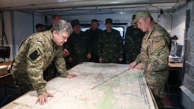 Poroshenko advierte que tiene listo "un plan B" por si fracasa el plan de paz en Ucrania