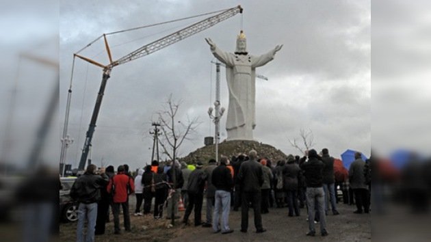 La estatua más grande de Cristo fue inaugurada en Polonia