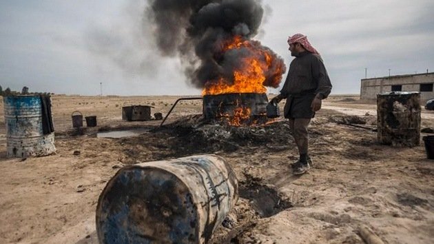 El petróleo 'rebelde' sirio, a la venta en Turquía a precio de saldo