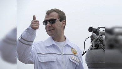 Medvédev: "Rusia continuará su lucha contra los piratas"
