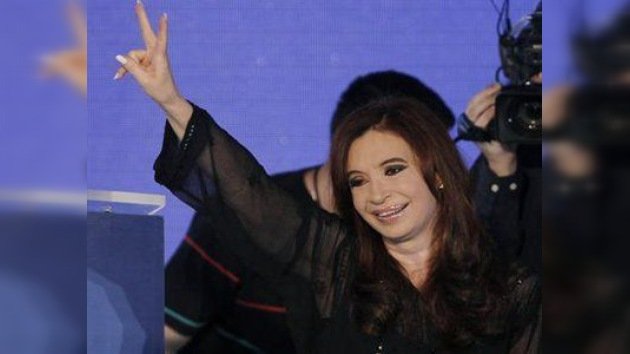 Otros cuatro años con mano de mujer: Cristina Kirchner es reelecta en Argentina 