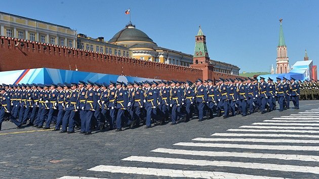 La Plaza Roja de Moscú se prepara para el desfile militar del Día de la Victoria
