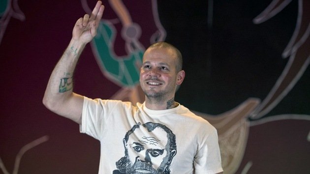 El grupo Calle 13 invita a piratear su disco a los que "no tienen plata"