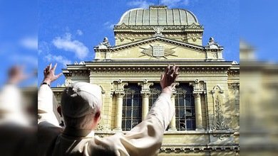 El Santo Pontífice pisará el principal templo judío de Roma