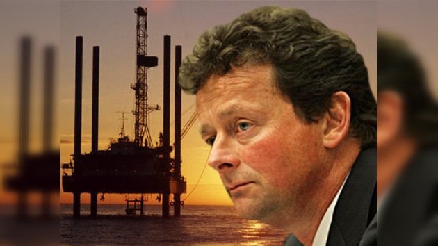 El presidente ejecutivo de BP negocia los términos de su retirada