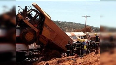 Dos muertos en una colisión entre un tren y un camión en España