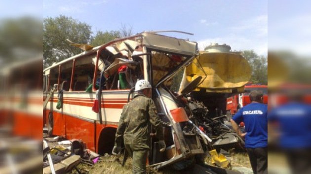 Un autobús cae a un abismo en Osetia del sur  y deja al menos 12 muertos